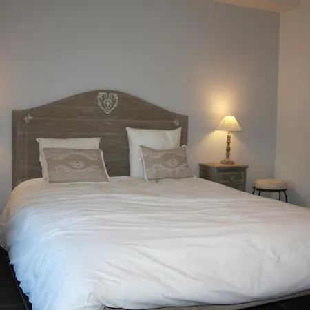 Bed & Breakfast L'ephemere Coeur De Ferme Celles (Namur)
