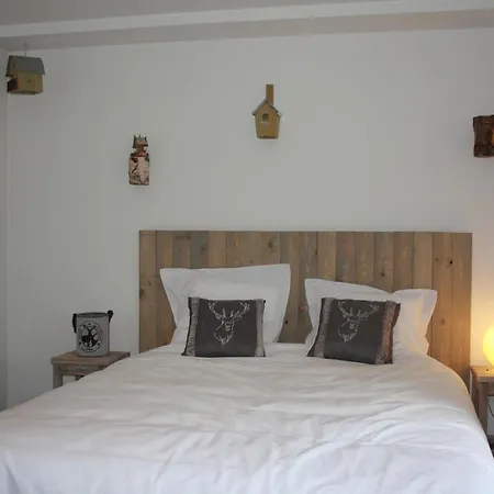 Bed & Breakfast L'ephemere Coeur De Ferme Celles (Namur)